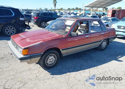 1983 Toyota Camry Le z USA, uszkodzony, nr VIN JT2SV16E1D0034322
